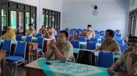 Pertemuan Sinkronisasi Belanja dengan Pendapatan RKPDes 2020 Murtigading